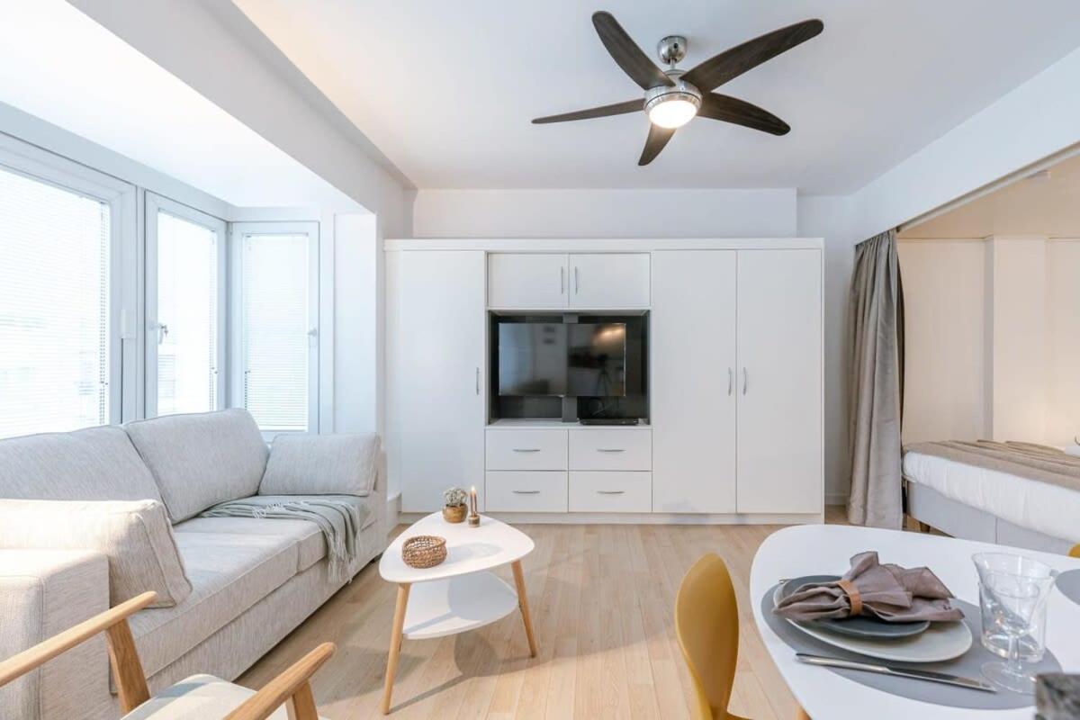 Bright Studio Near The Sea 오스텐드 외부 사진