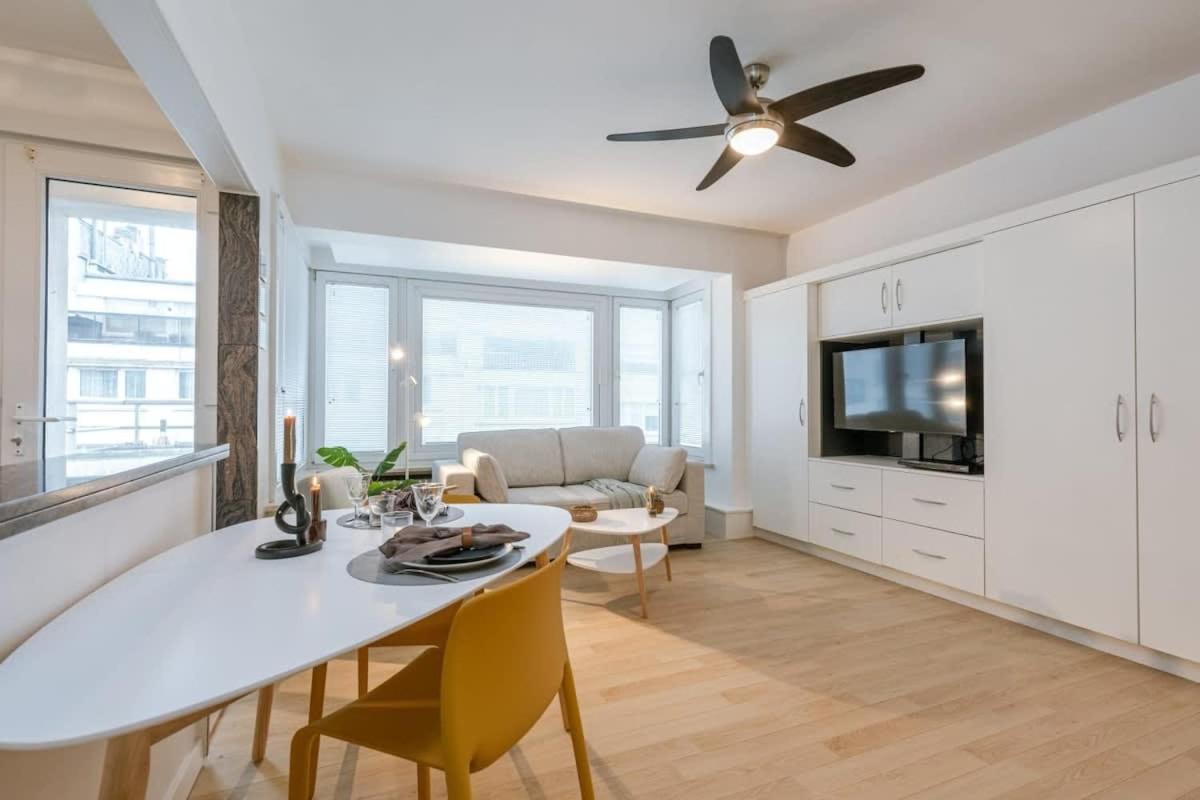 Bright Studio Near The Sea 오스텐드 외부 사진